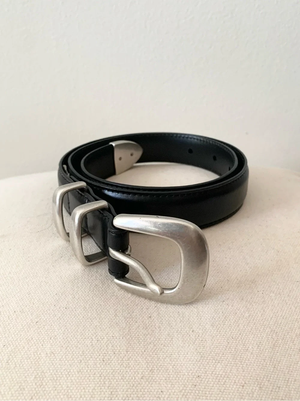 NEW Babaton Classic Black Leather Belt with Brushed Silver Buckle